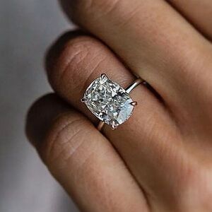 Maxine Diamond Rings